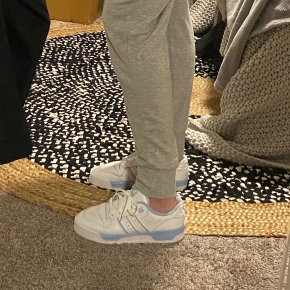 Adidas sneakers - Picture 6 of 6